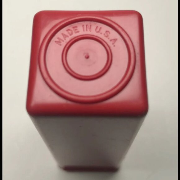 Vintage Tupperware Lipstick or Gum holder, Wonderlier Pill Bowls Keychain - Picture 7 of 16